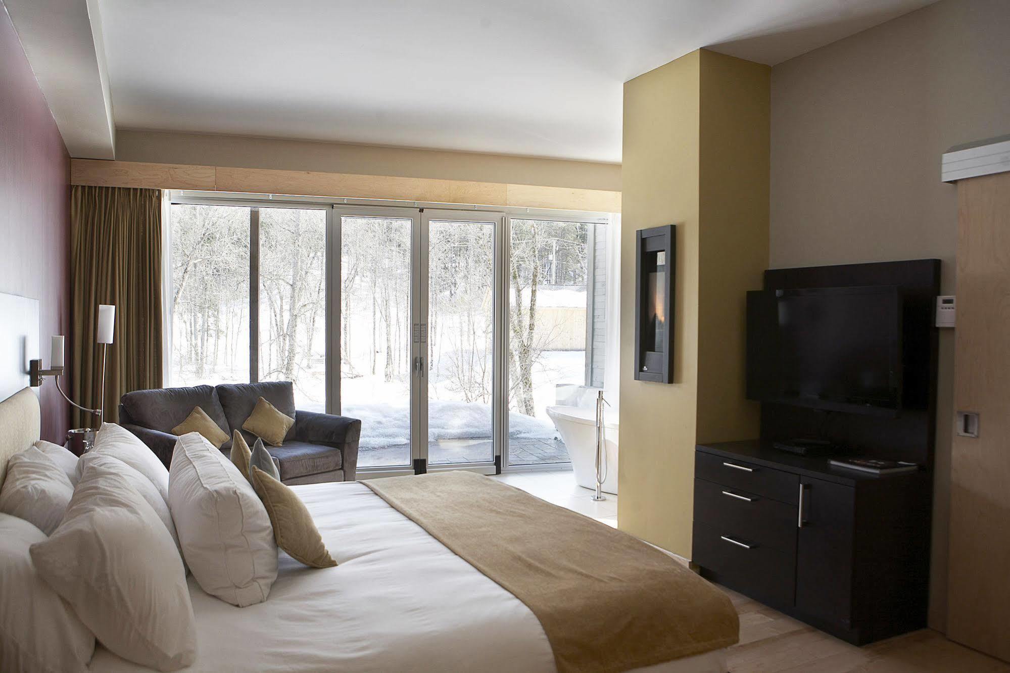 Moulin Wakefield Mill Hotel & Spa ภายนอก รูปภาพ